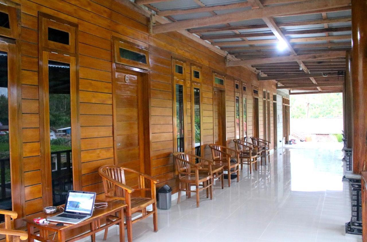 Hotel Arrys Watukarung Surfcamp Kalak Exterior foto